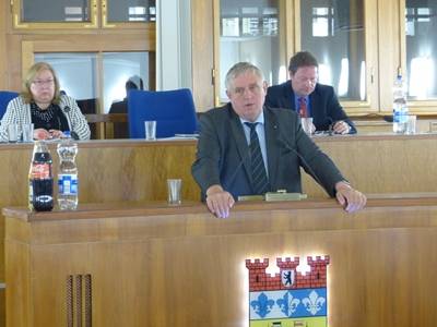 Der CDA-Bundesvorsitzende Staatssekretr Karl Josef Laumann begrte die Anwesenden und sprach ber die kommunalpolitischen Aufgaben der CDA