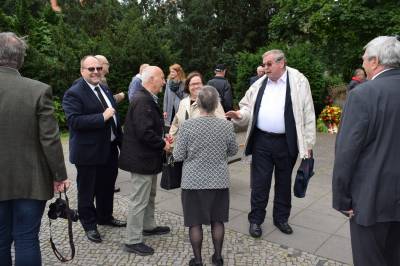 Mitglieder des CDA-Kreisvorstandes am 17. Juni 2017 am Mahnmal fr die Opfer des 17. Juni 1953 am Steinplatz